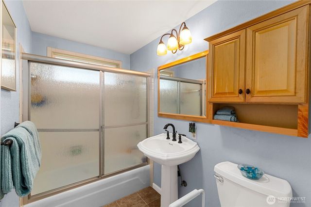 6109 Armour Street SE, Olympia, WA 98513