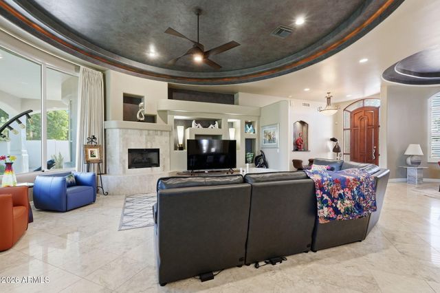 821 W ENFIELD Way, Chandler, AZ 85286