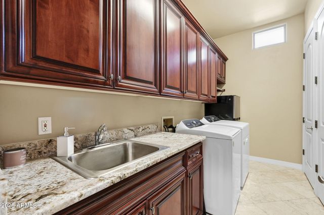 821 W ENFIELD Way, Chandler, AZ 85286
