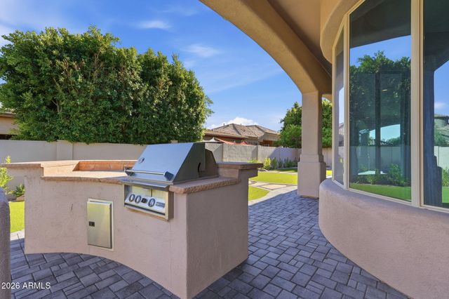 821 W ENFIELD Way, Chandler, AZ 85286