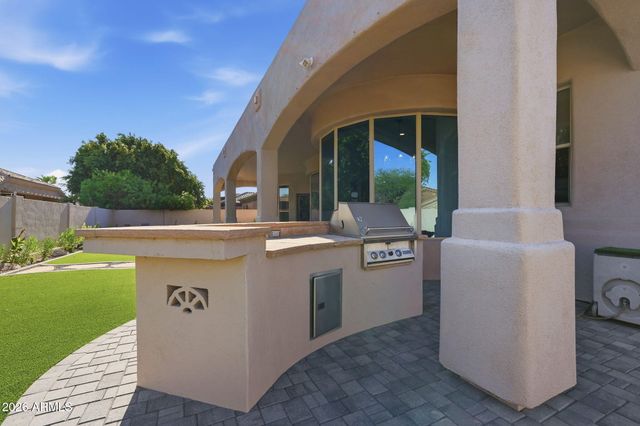821 W ENFIELD Way, Chandler, AZ 85286