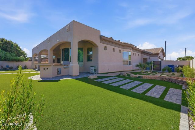 821 W ENFIELD Way, Chandler, AZ 85286