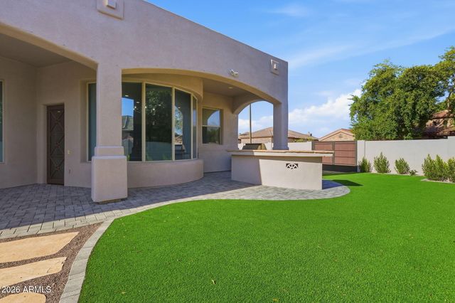 821 W ENFIELD Way, Chandler, AZ 85286