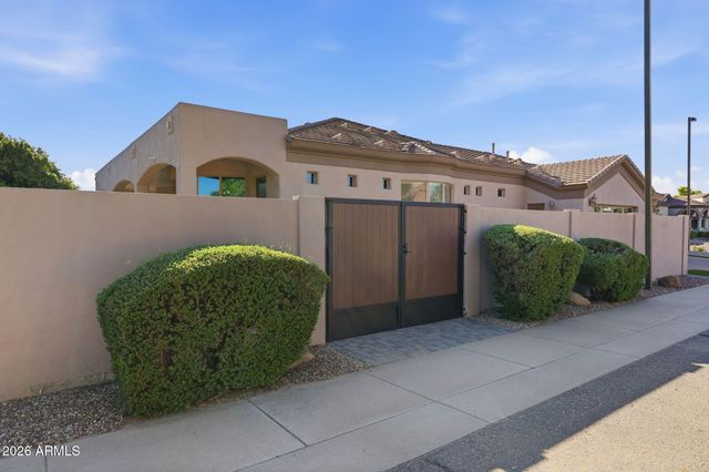 821 W ENFIELD Way, Chandler, AZ 85286