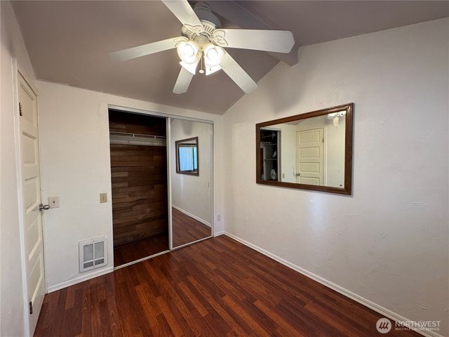 18411 12th Avenue NE, Shoreline, WA 98155