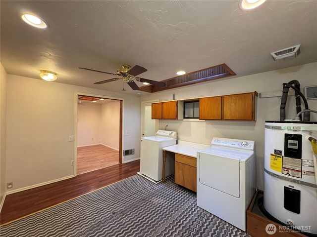 18411 12th Avenue NE, Shoreline, WA 98155