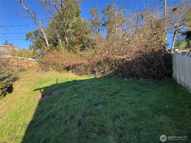 18411 12th Avenue NE, Shoreline, WA 98155