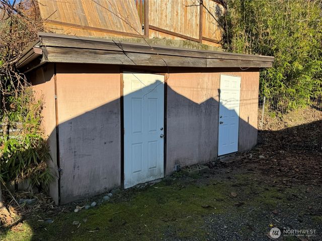 18411 12th Avenue NE, Shoreline, WA 98155