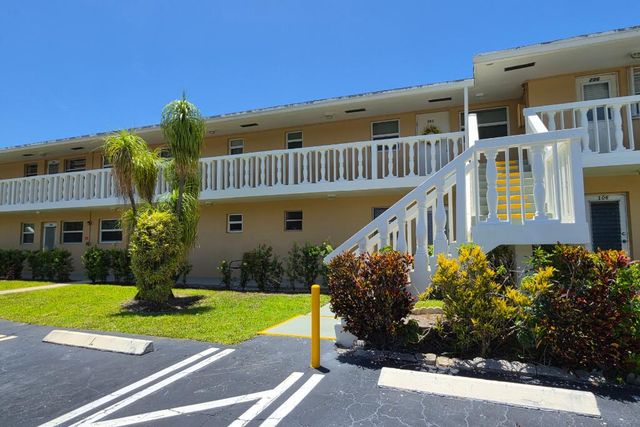 2192 NE 1ST Way 103, Boynton Beach, FL 33435