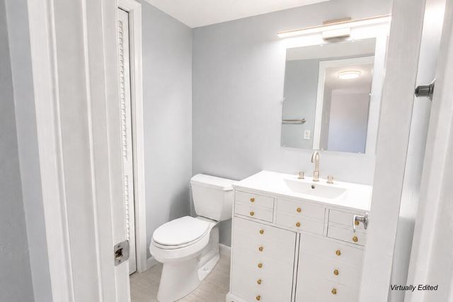 2192 NE 1ST Way 103, Boynton Beach, FL 33435