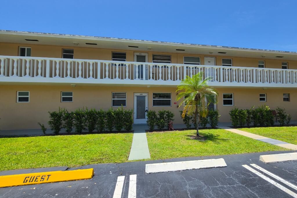 2192 NE 1ST Way 103, Boynton Beach, FL 33435
