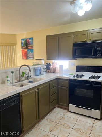 2567 Raywood Street, Las Vegas, NV 89142