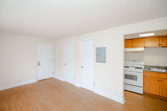 5741 W 35th Street 1F, Cicero, IL 60804