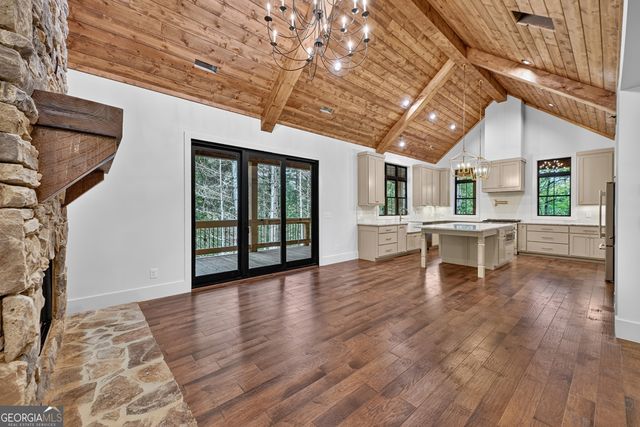 291 Aspen Avenue, Ellijay, GA 30536