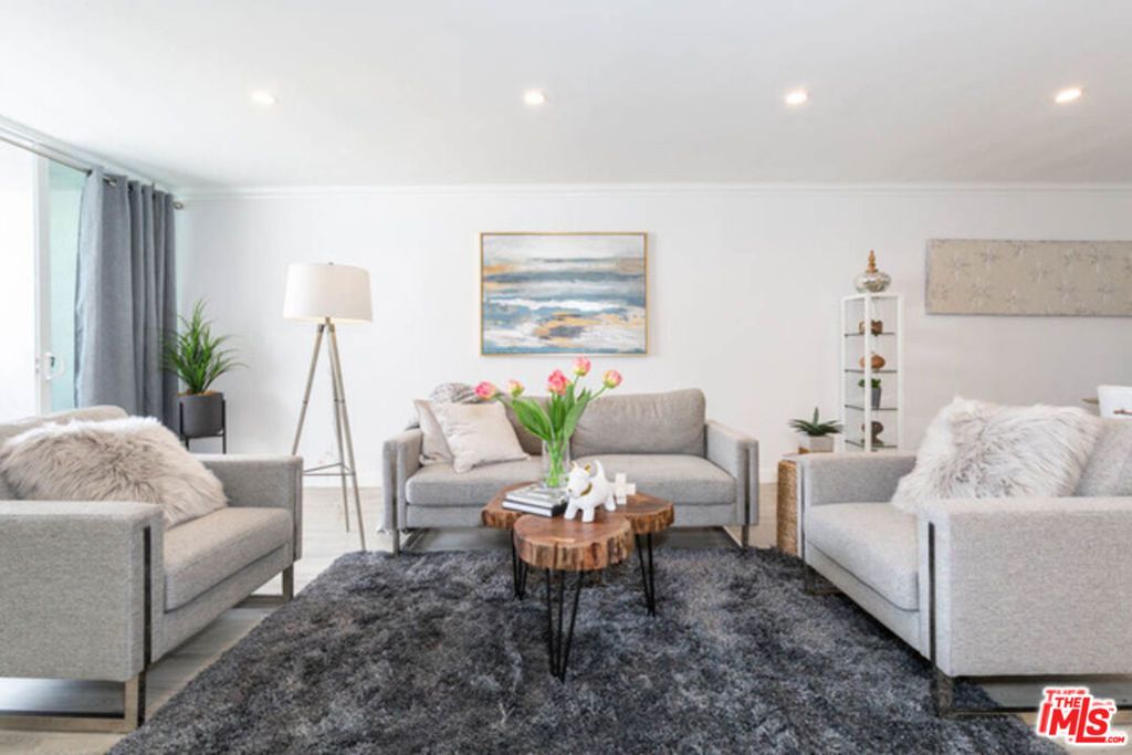 847 5th Street 205, Santa Monica, CA 90403