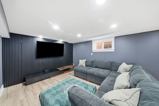 5810 W 64th Street, Chicago, IL 60638