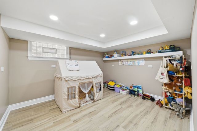 5810 W 64th Street, Chicago, IL 60638