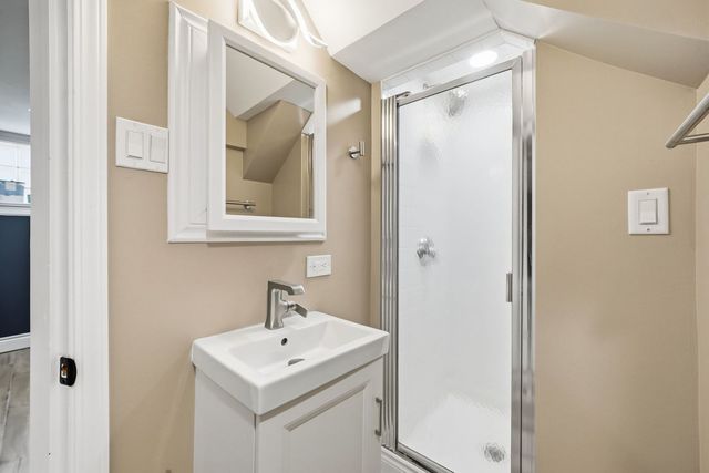 5810 W 64th Street, Chicago, IL 60638