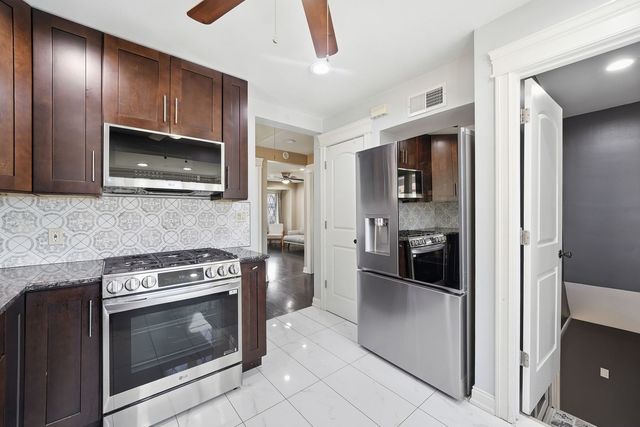 5810 W 64th Street, Chicago, IL 60638