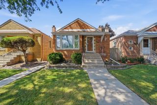 5810 W 64th Street, Chicago, IL 60638