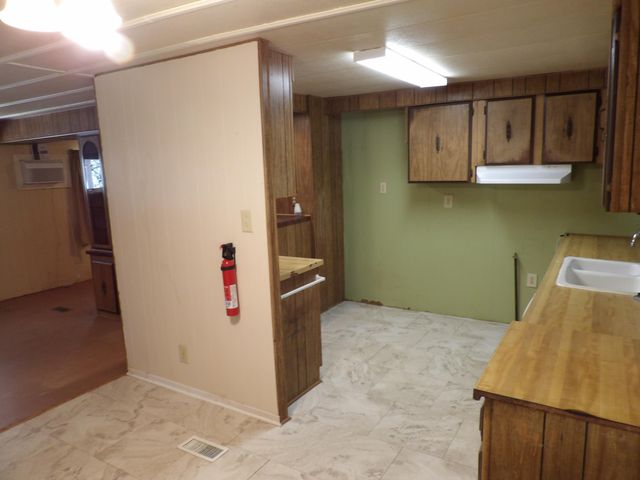 46918 Creekside Road, Yokuts Valley, CA 93675