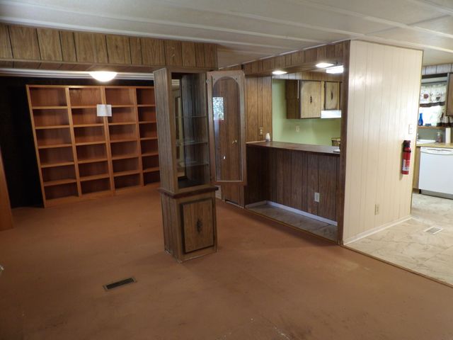 46918 Creekside Road, Yokuts Valley, CA 93675