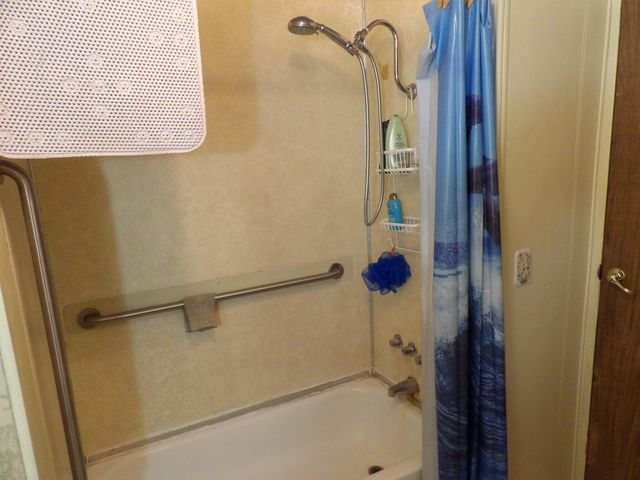 46918 Creekside Road, Yokuts Valley, CA 93675