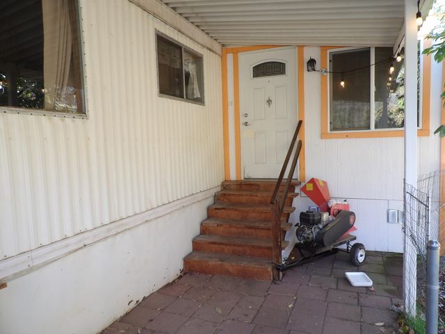 46918 Creekside Road, Yokuts Valley, CA 93675