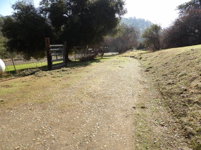 46918 Creekside Road, Yokuts Valley, CA 93675