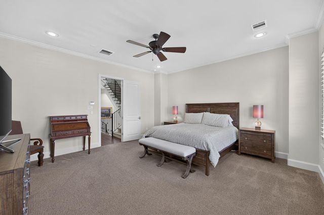98 Gateway Park Place, Spring, TX 77380