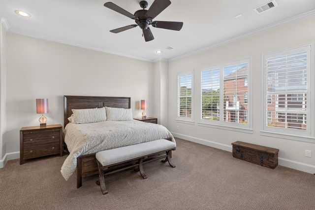 98 Gateway Park Place, Spring, TX 77380