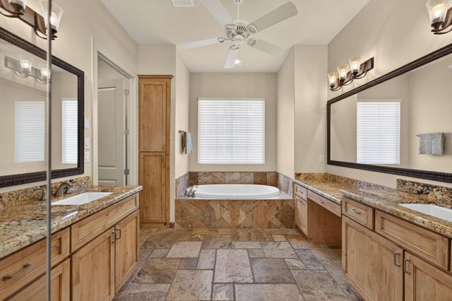 98 Gateway Park Place, Spring, TX 77380