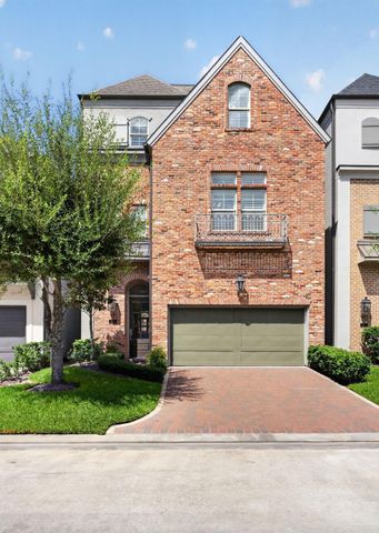 98 Gateway Park Place, Spring, TX 77380