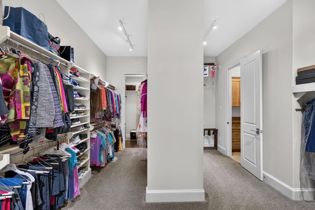 98 Gateway Park Place, Spring, TX 77380
