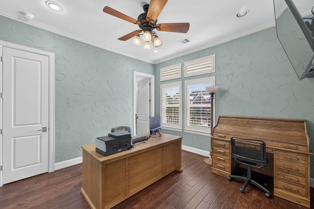 98 Gateway Park Place, Spring, TX 77380