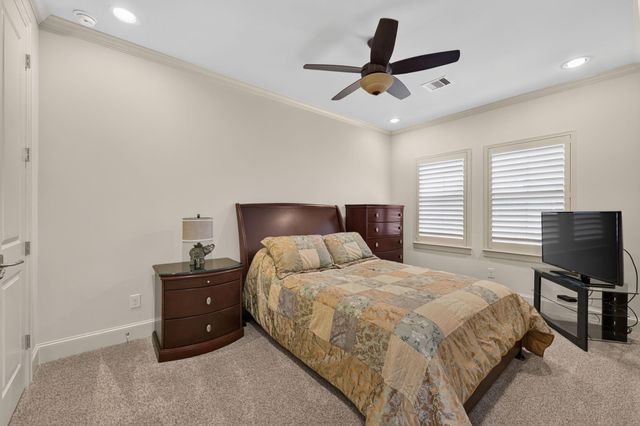98 Gateway Park Place, Spring, TX 77380