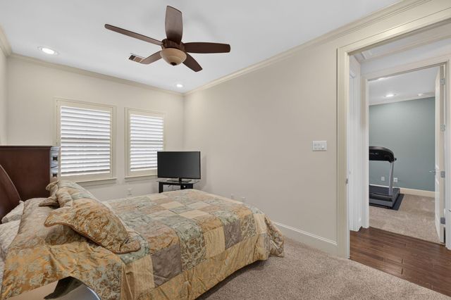 98 Gateway Park Place, Spring, TX 77380