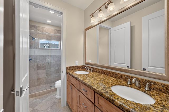 98 Gateway Park Place, Spring, TX 77380
