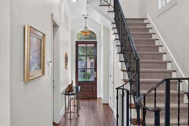 98 Gateway Park Place, Spring, TX 77380
