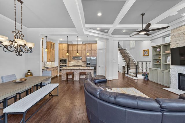 98 Gateway Park Place, Spring, TX 77380