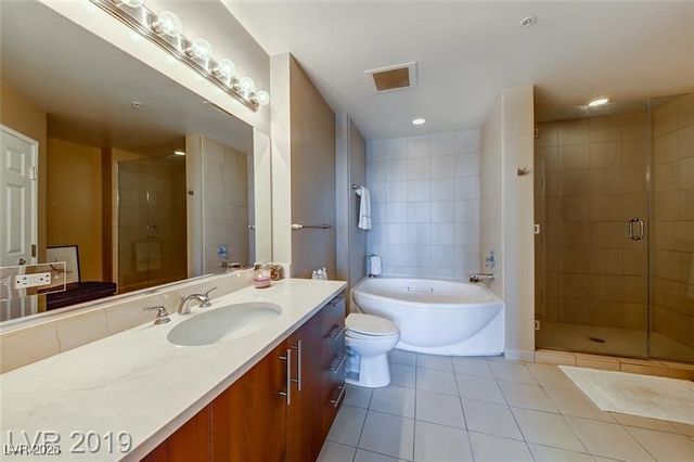 200 West SAHARA Avenue 507, Las Vegas, NV 89102