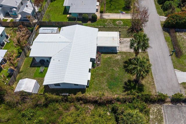 3141 NE Spruce Ridge Avenue, Jensen Beach, FL 34957