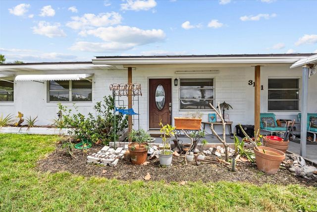 3141 NE Spruce Ridge Avenue, Jensen Beach, FL 34957