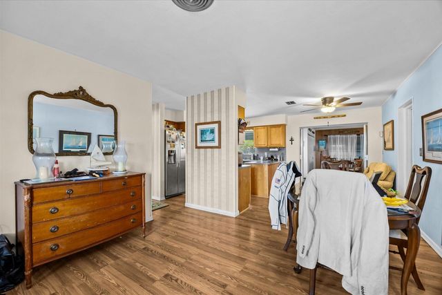 3141 NE Spruce Ridge Avenue, Jensen Beach, FL 34957