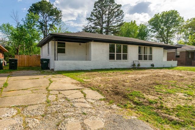 325 Hereford Street, Conway, AR 72032