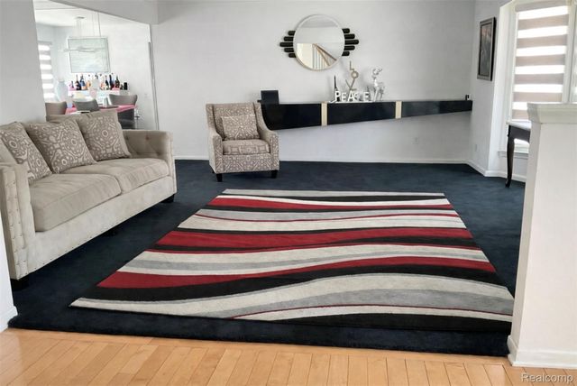 28746 Ramblewood Drive, Farmington Hills, MI 48334