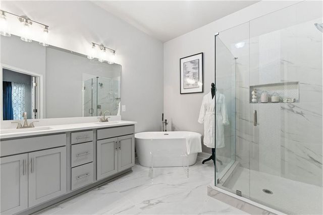 3376 Sarah Trail 8, Decatur, GA 30032