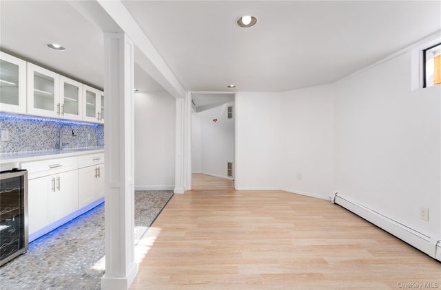 34 Shinnecock Avenue, East Quogue, NY 11942