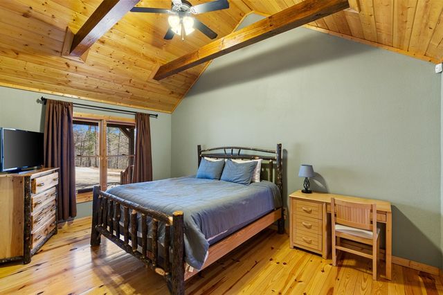 814 Eagle Mountain Drive W, Ellijay, GA 30540