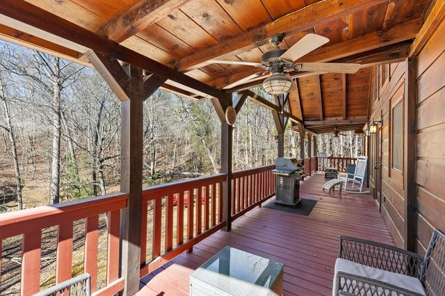 814 Eagle Mountain Drive W, Ellijay, GA 30540